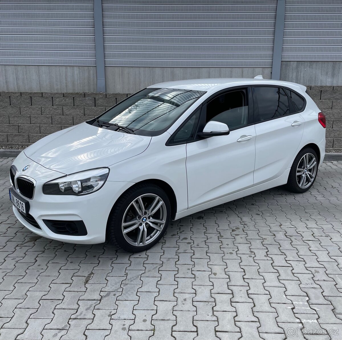 BMW 218d, 175000km /automat/ PRAVIDELNÝ SERVIS