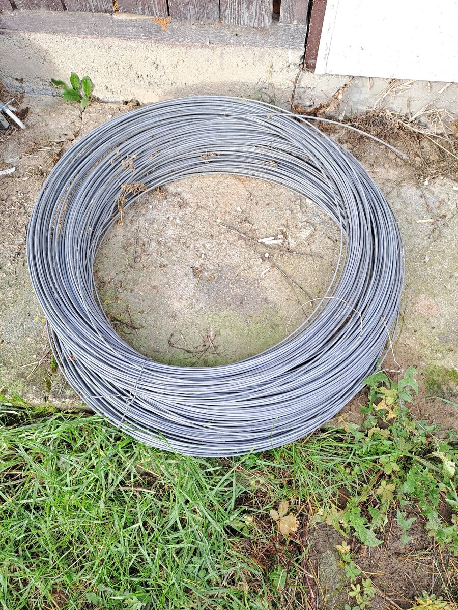 Vázací drát D 3 mm pozink