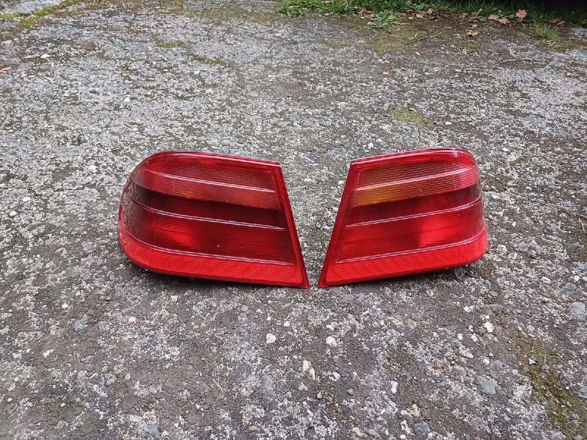 Zadní světla - Mercedes w210 E-class sedan