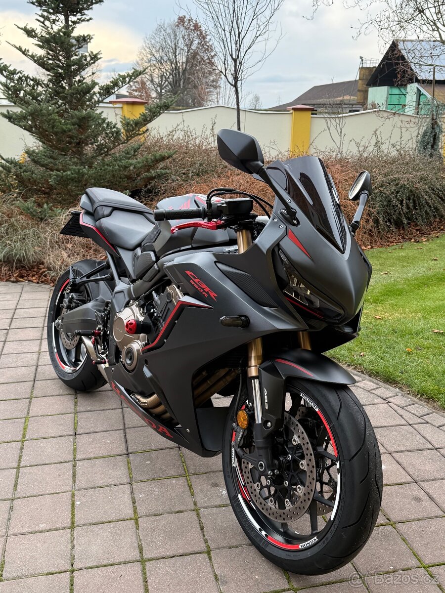 HONDA CBR 650R 2019 (v TP 35 kw jinak plně otevřena)