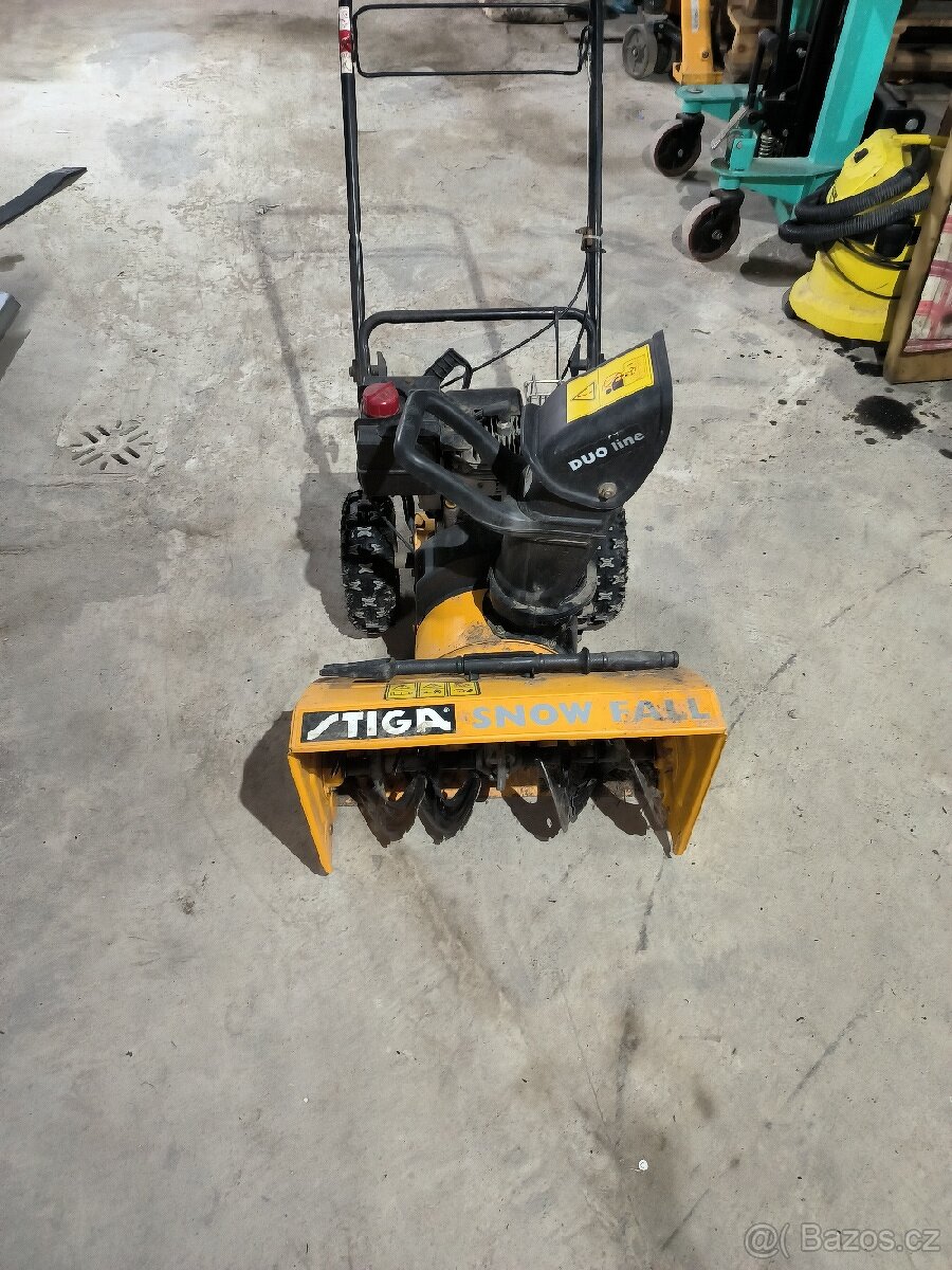 Prodám menší sněhovou frézu Stiga