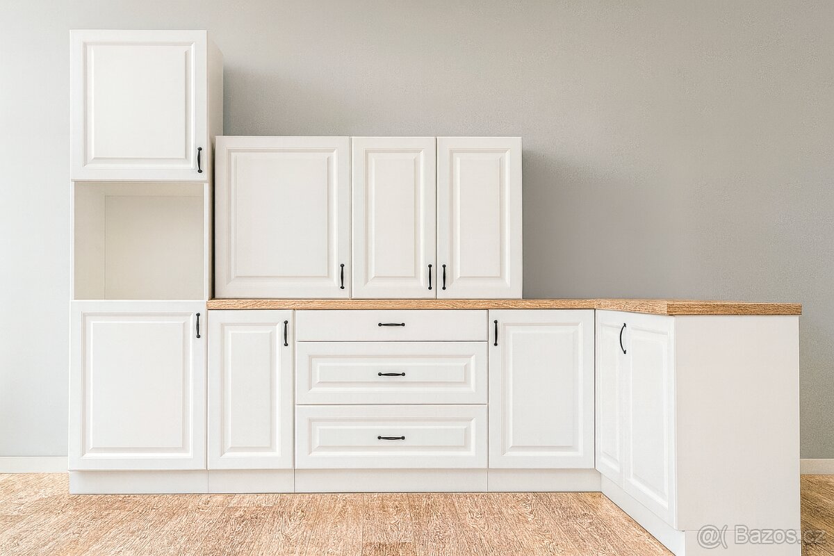 Moderní kuchyňská linka bez spotřebiči