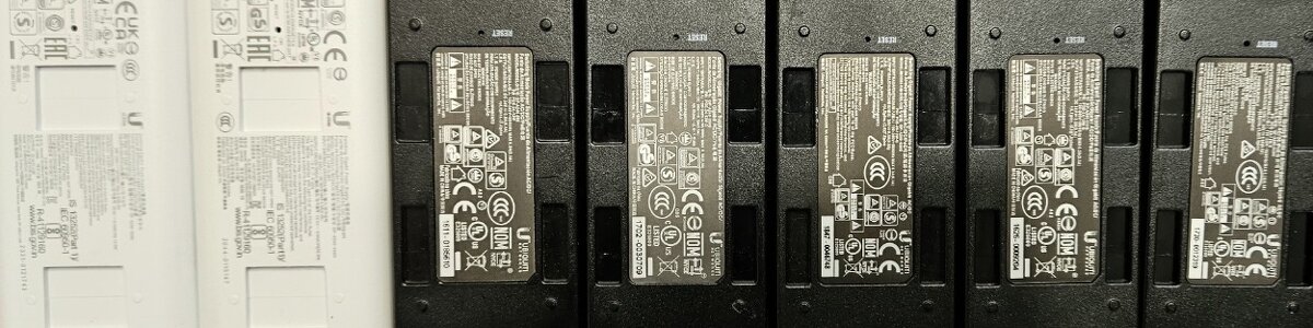 PoE injektor Ubiquiti Unifi