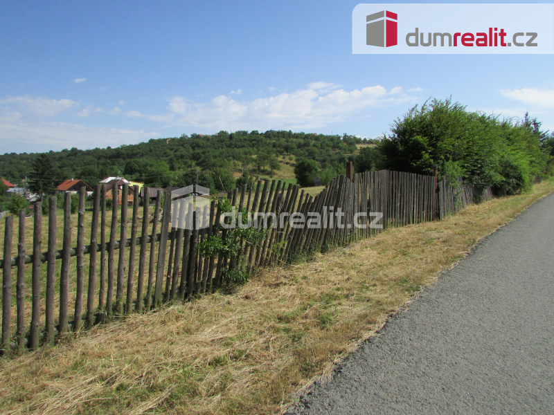 Prodej stavebního pozemku Halenkovice 2 032 m2