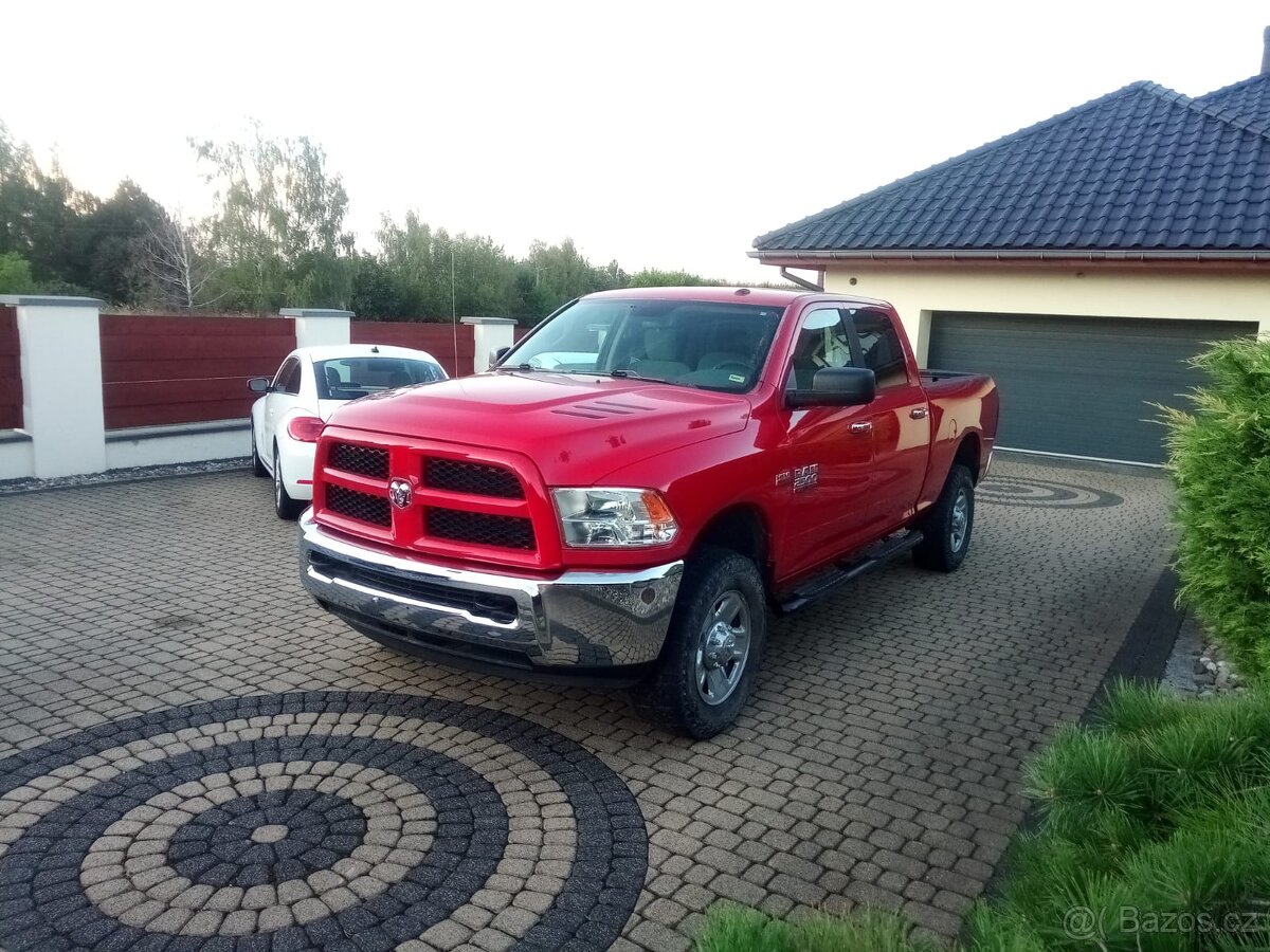 Dodge RAM 2500 5.7 2016