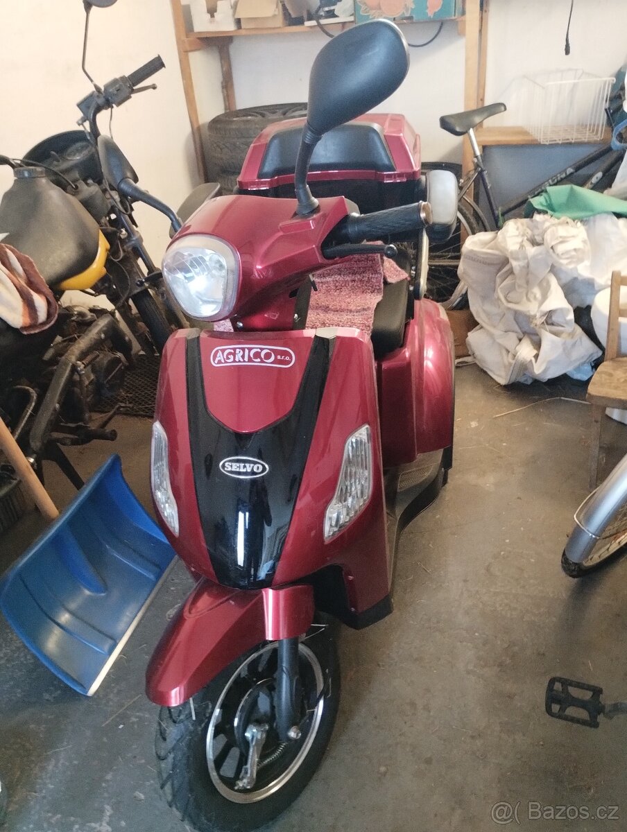 Tří kolový elektrický vozík Selvo 31000
