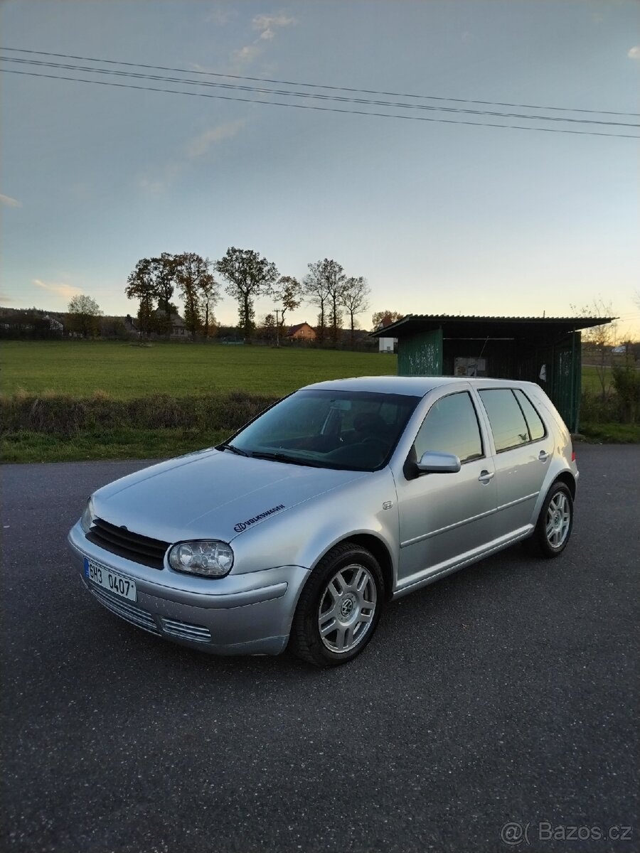 Volkswagen Golf 4 1.9tdi 74kw - pěkný stav