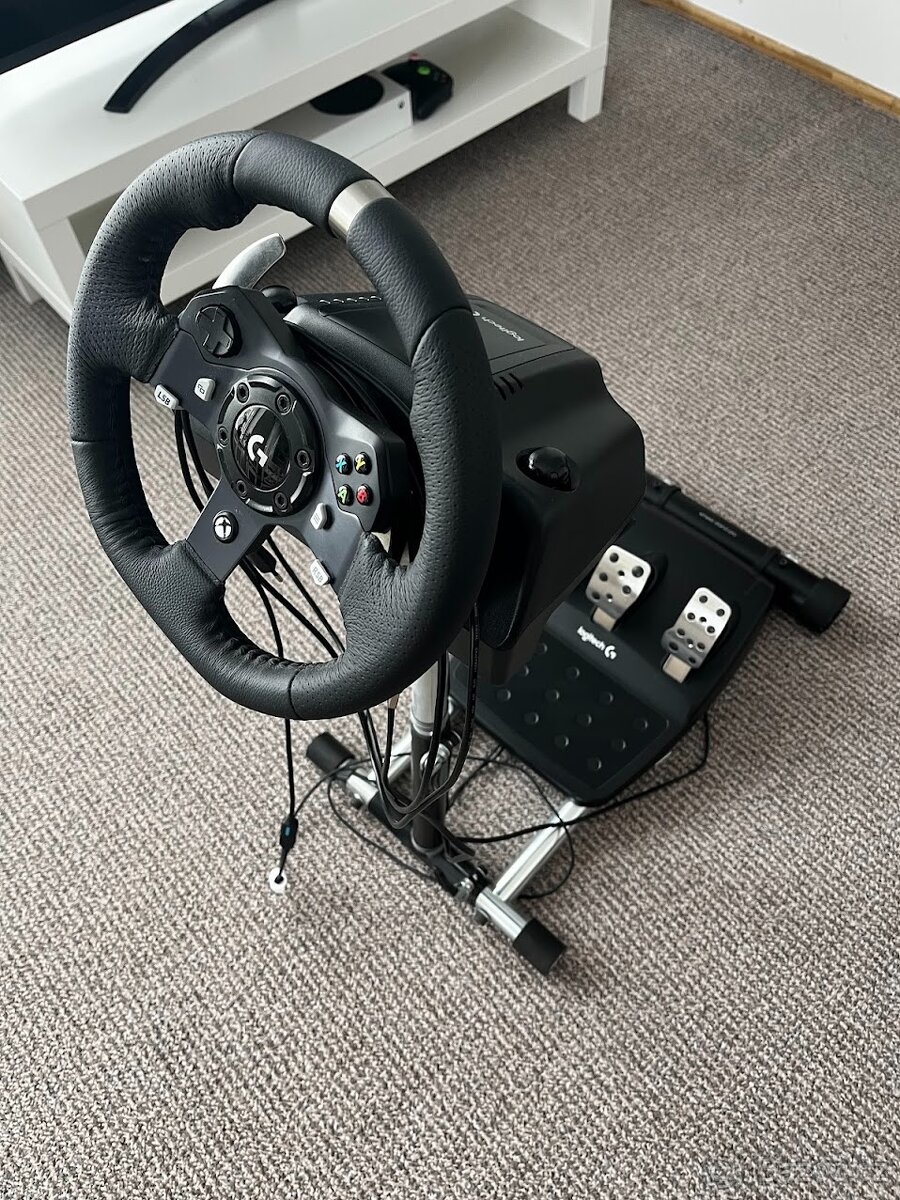 Volant Logitech G920 Driving Force + stojan Wheel Stand Pro