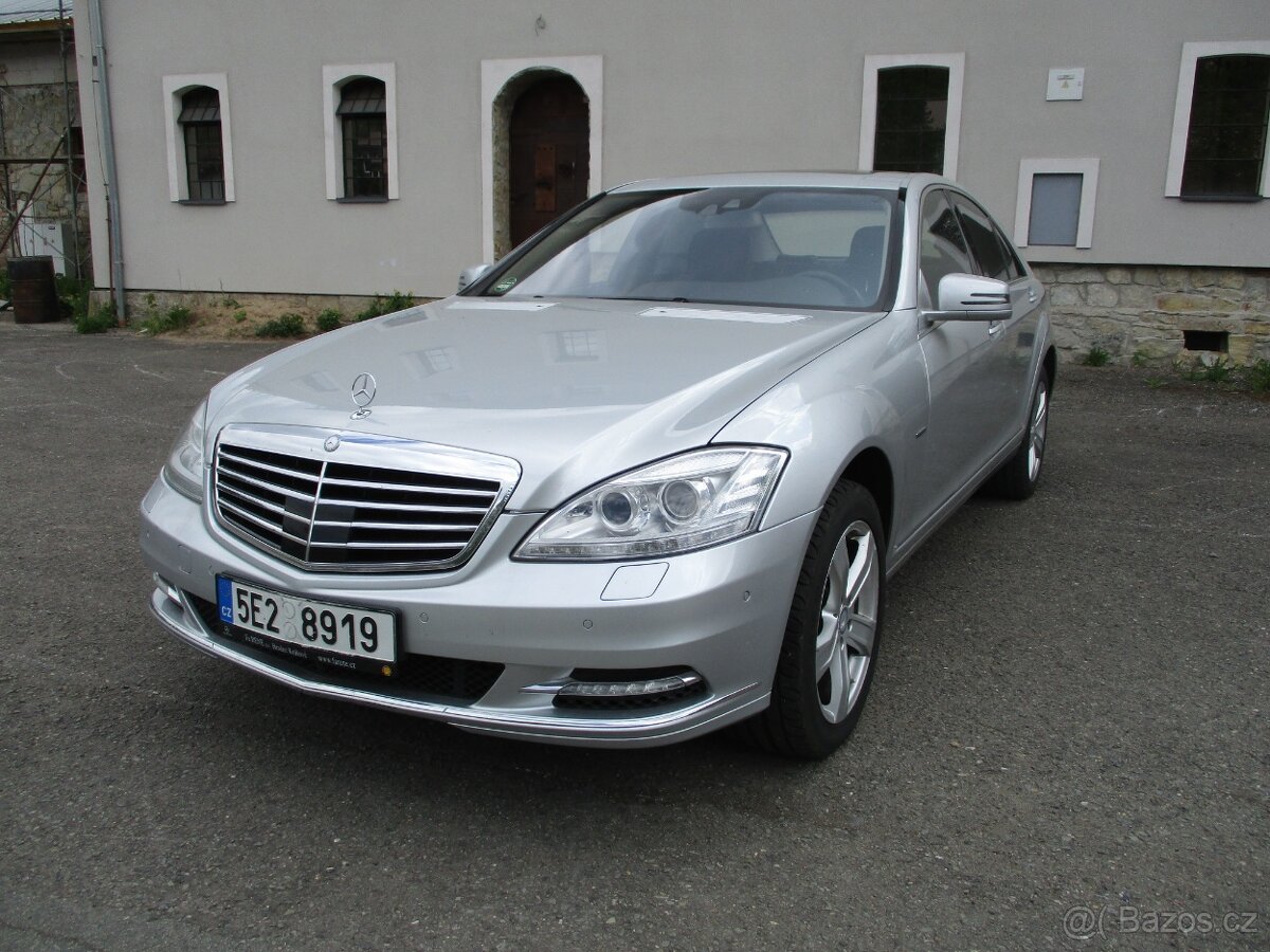 MERCEDES BENZ S 500 V8 - W 221, 4 MATIC, nové STK