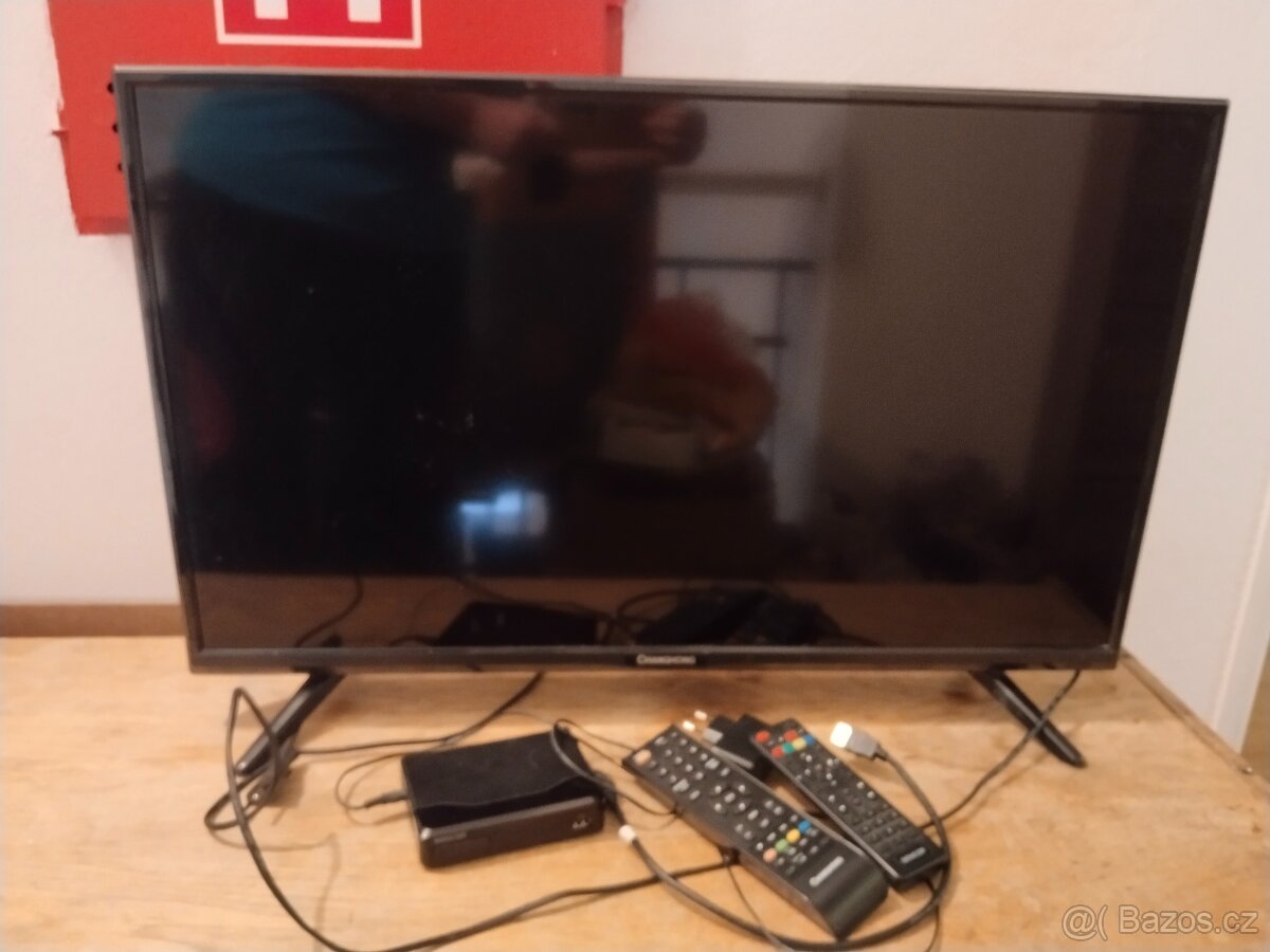 Televize 85 cm + set top box