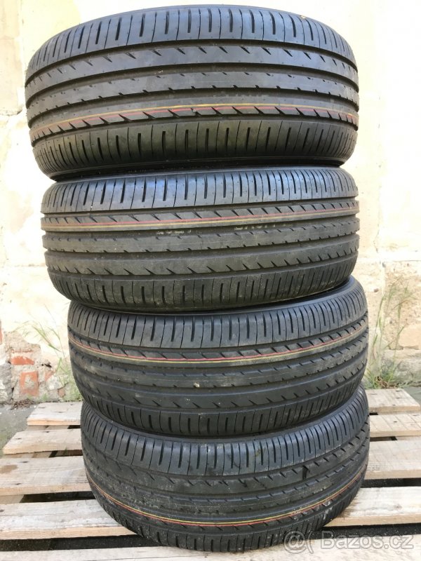 Letní pneu 215 50 18 Toyo nové