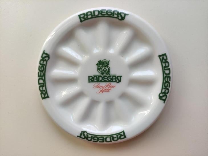 Pivni podtacok, korbel, pulitr