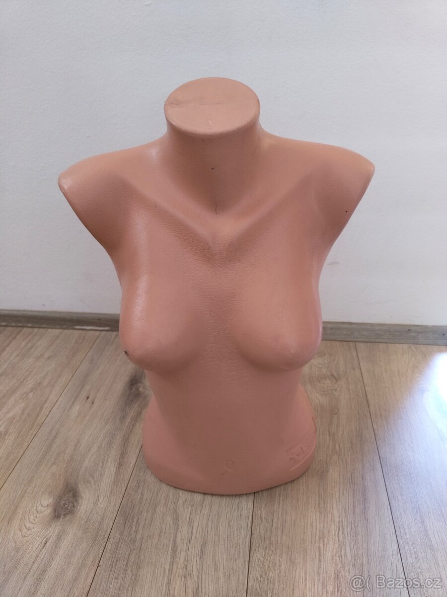 Dámská figurína - tělová, pouze trup