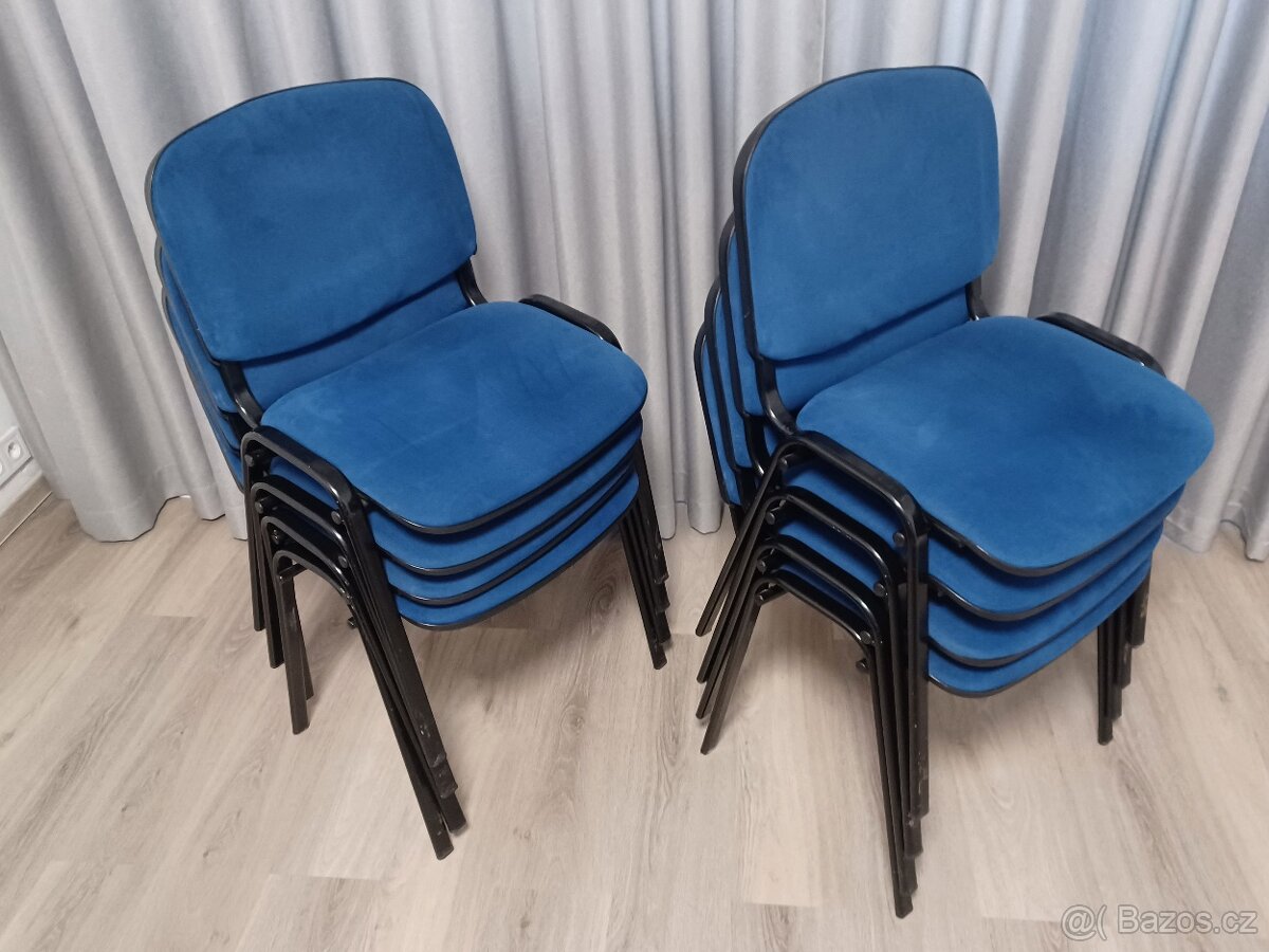 Židle stohovatelná