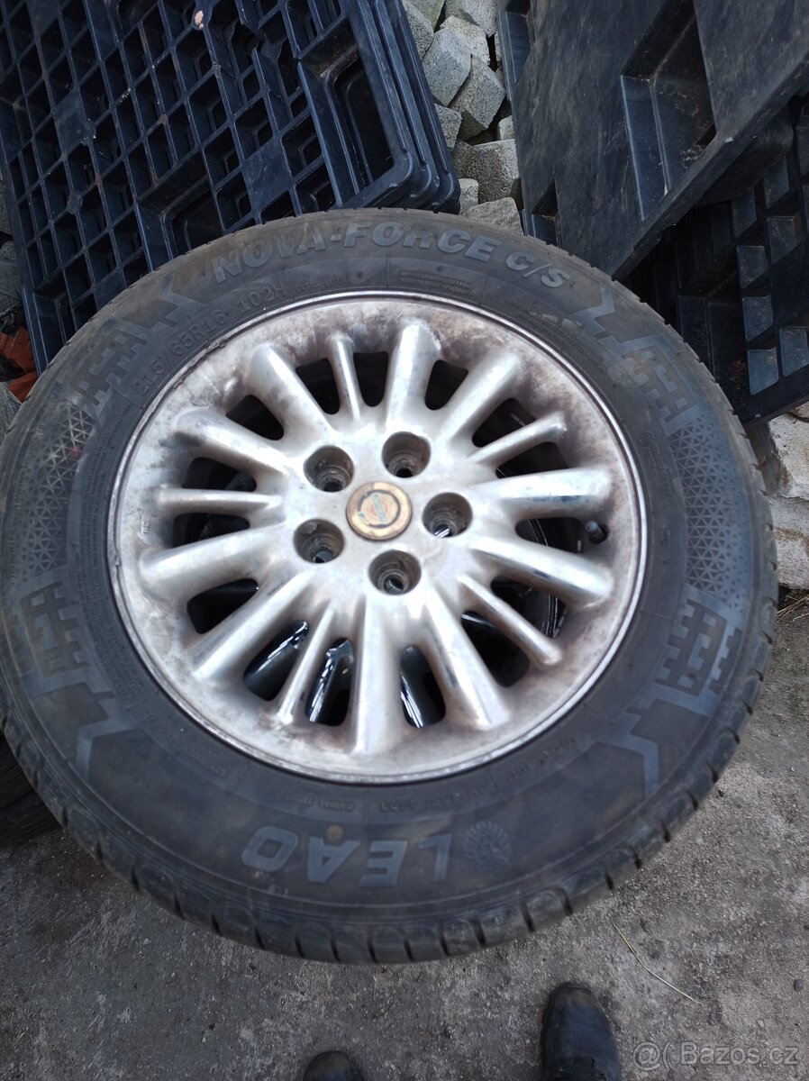 Chrysler disky 215/65 R16
