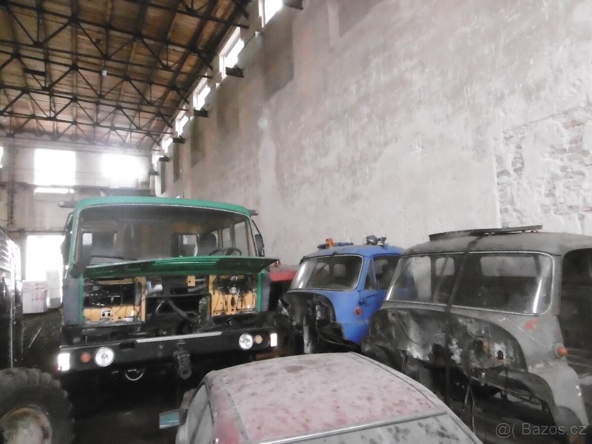 Tatra 148