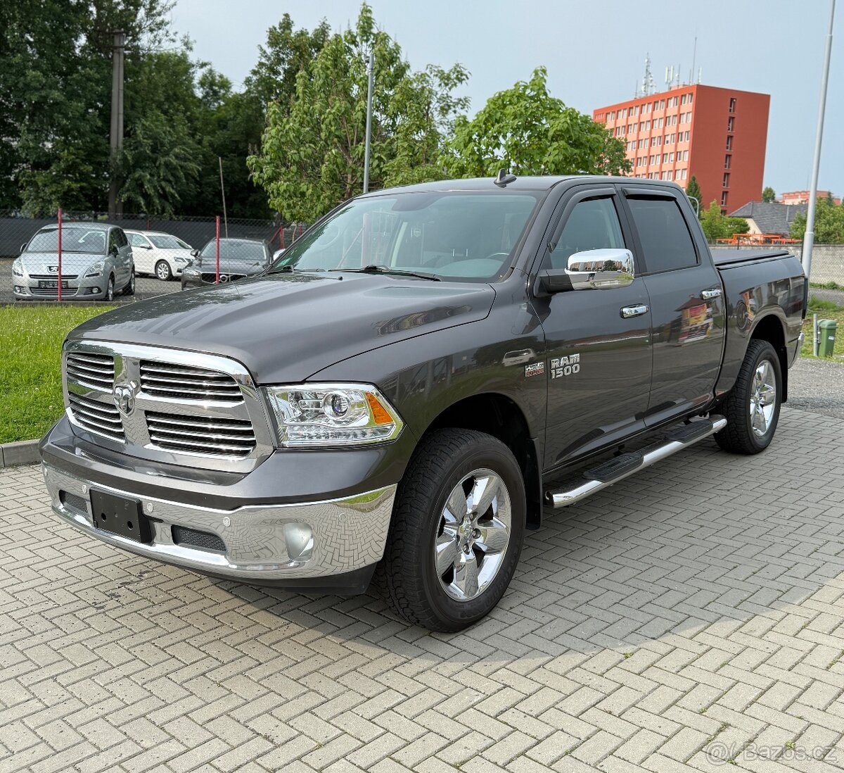 Dodge RAM 1500 5.7 HEMI—2018–4x4—TAŽNÉ 3.5t—159.000km