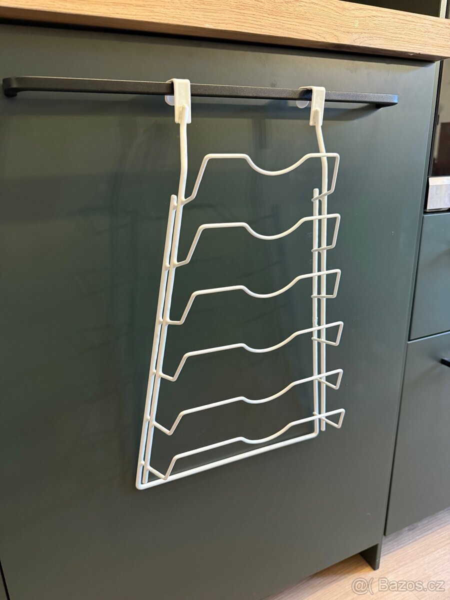 Závěsný držák na poklice Orion