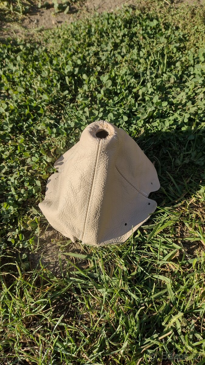 Mazda MX-5 NB - manžeta řadicí páky