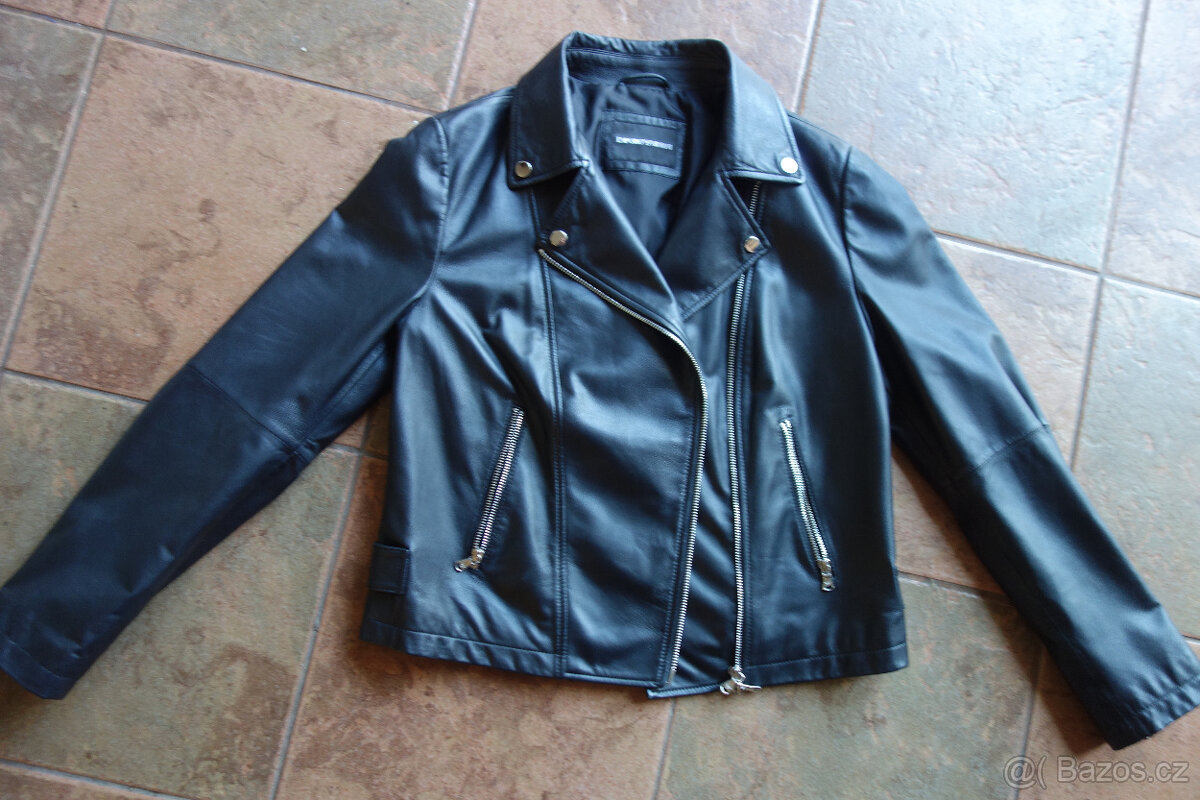 dámský kožený křivák Emporio Armani vel L