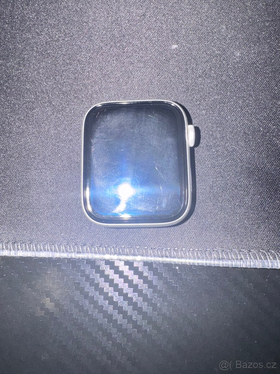 Apple Watch SE (GPS) 2. generace