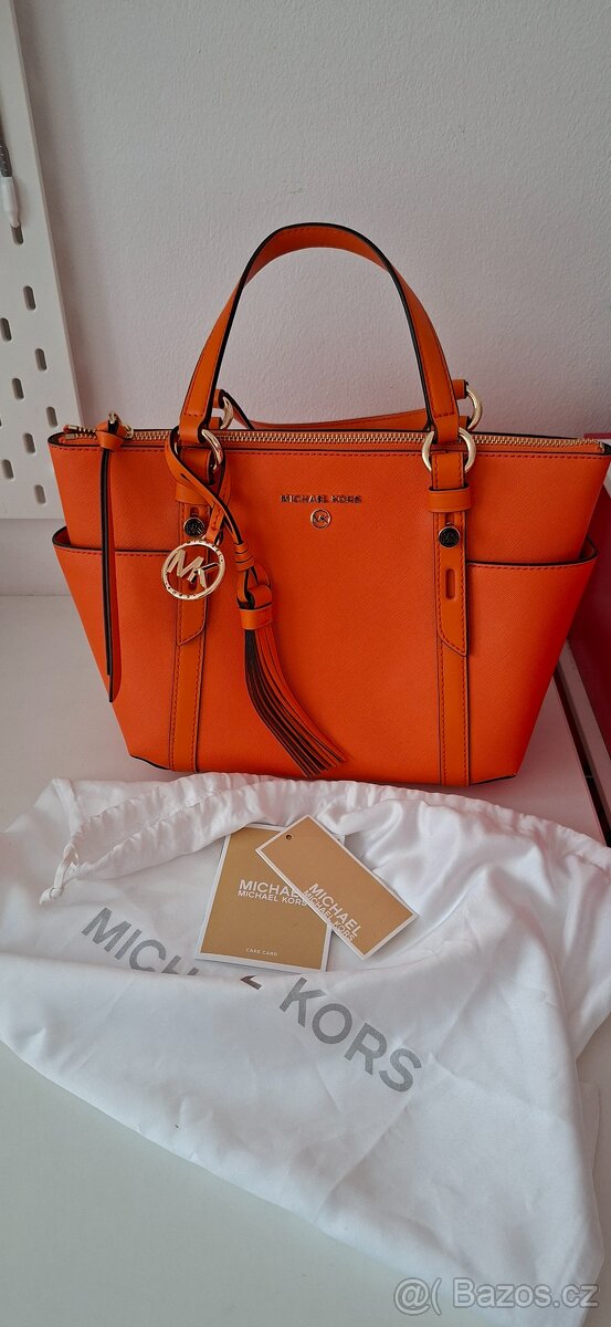 Krásná kožená kabelka Michael Kors
