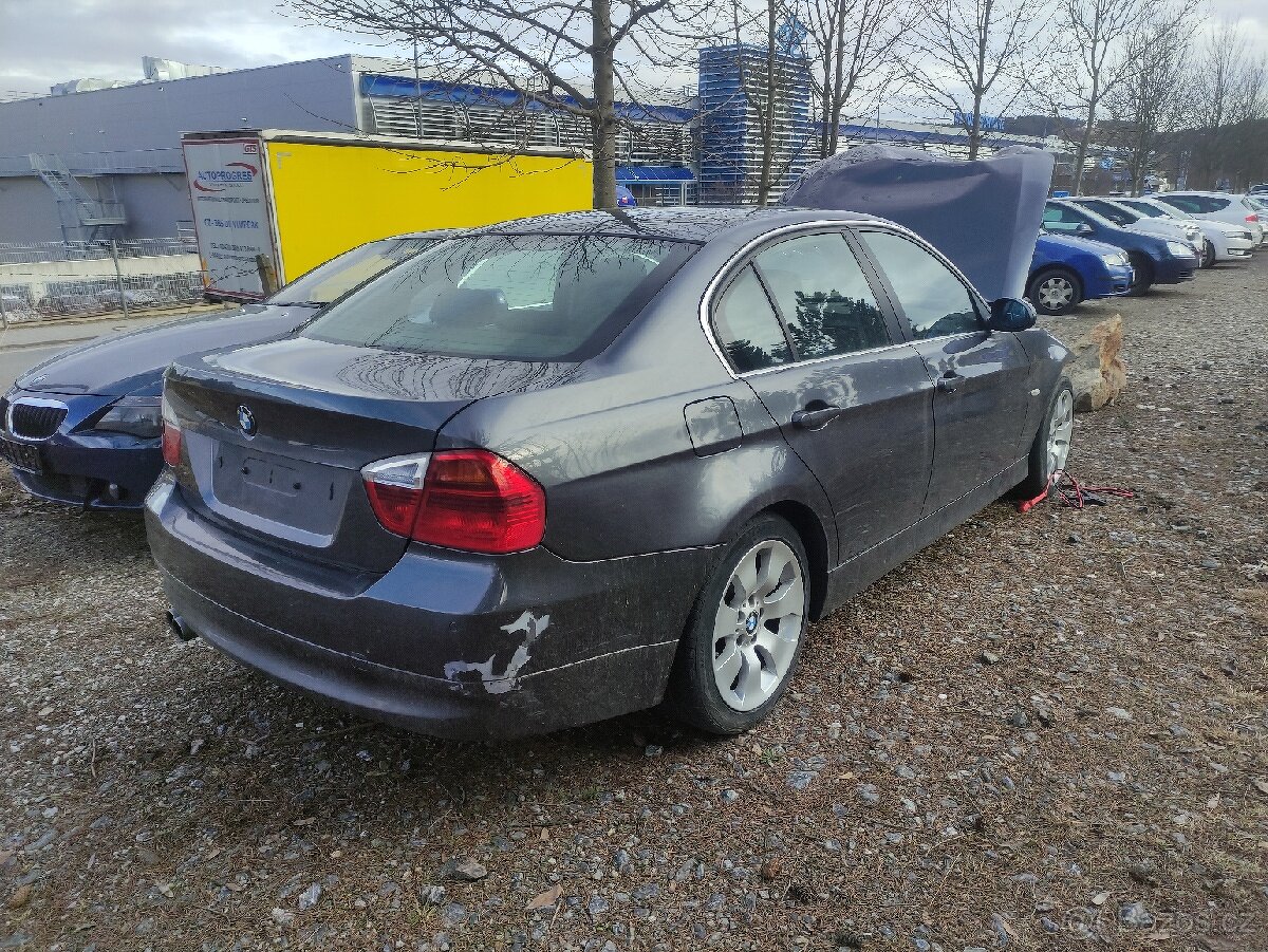 BMW e90 n52b30 330i manuál 190kw