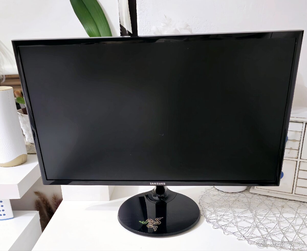 Samsung monitor S24F350FHU
