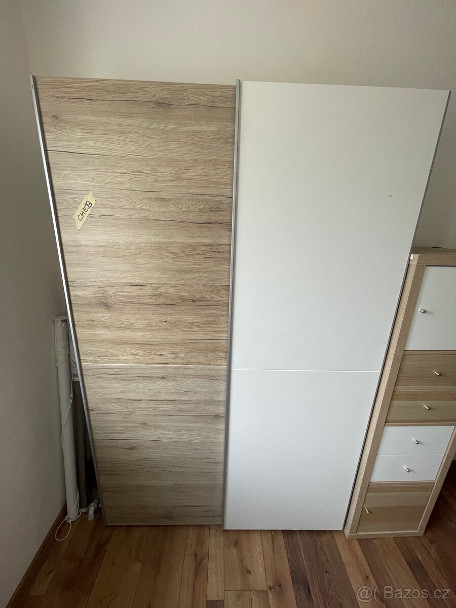 Šatní skříň