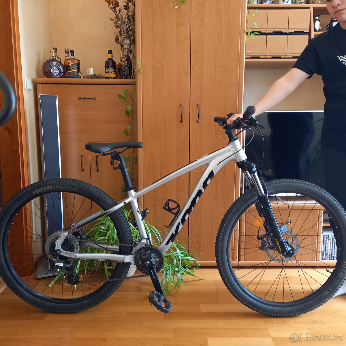 Horské kolo KONA LANAI 27,5´´(velikost S) stříbrné