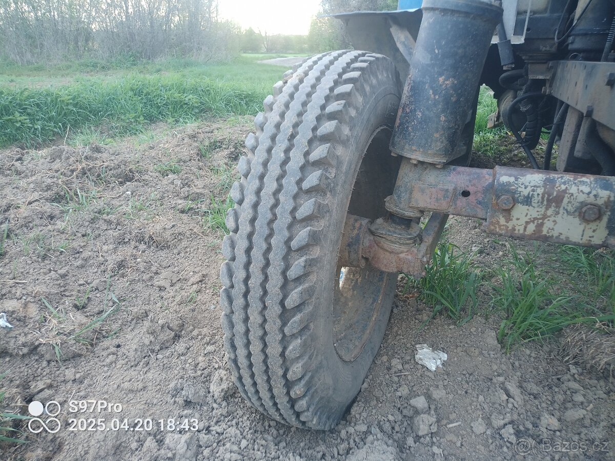 Zetor 8011