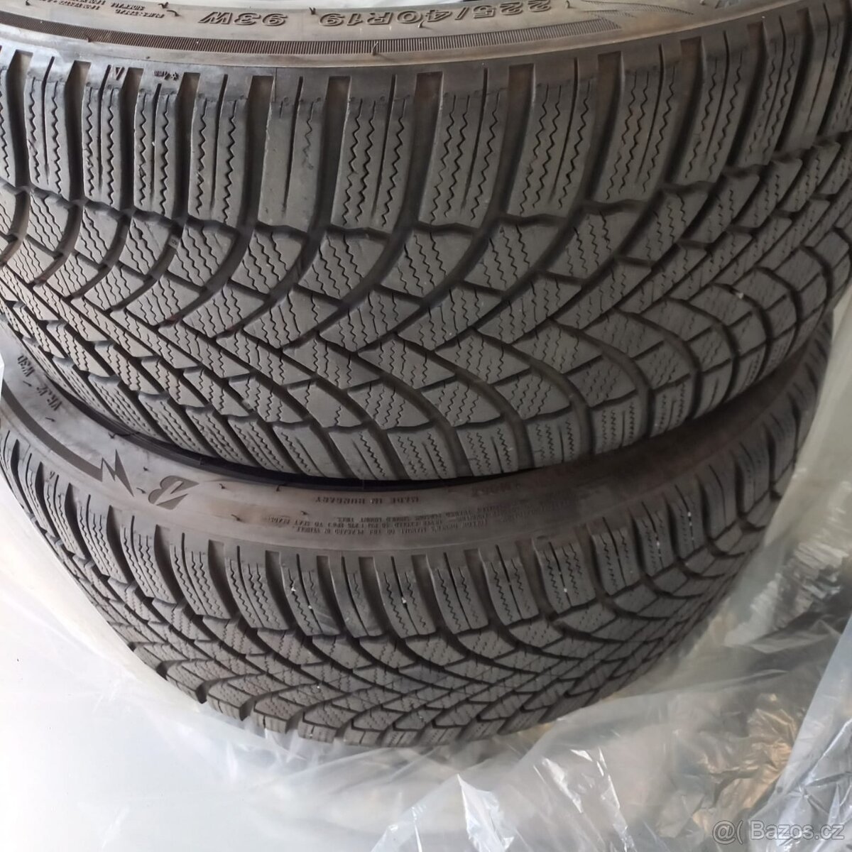 225/40 r19 zimni