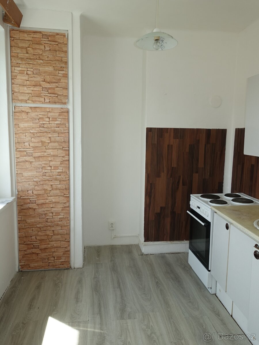 Pronájem bytu 2+1 Tupadly, okres Klatovy, 8.500 Kč + služby