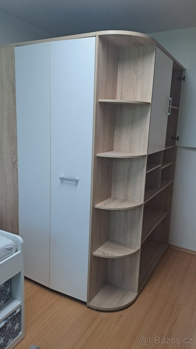 Studentský pokoj skříň +stůl+ postel