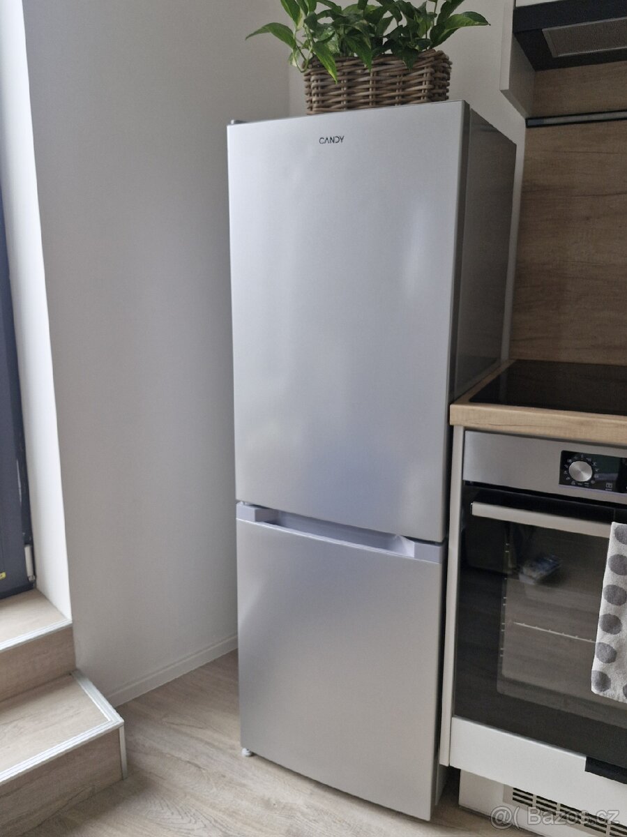Lednička CANDY CCG1L314ES