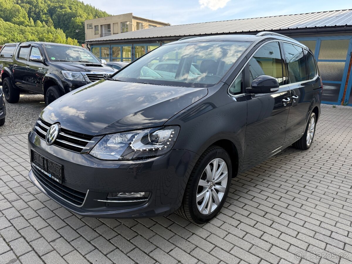 VW SHARAN 2.0 TDi HIGHLINE LED NAVI WEBASTO KAMERA TAŽNÉ