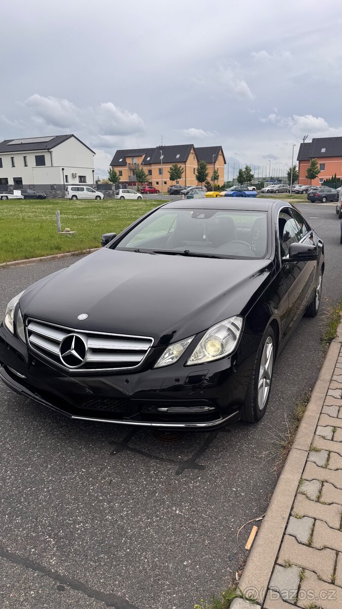 Mercedes E220 CDI coupe / 2013 / 125kw / automat