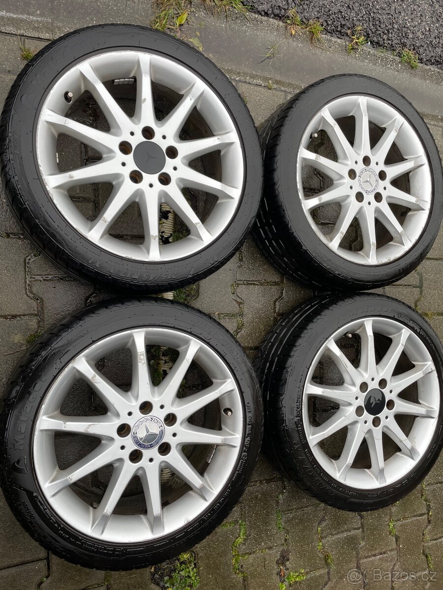Alu kola 17 originál Mercedes B s letní pneu 215/45/17