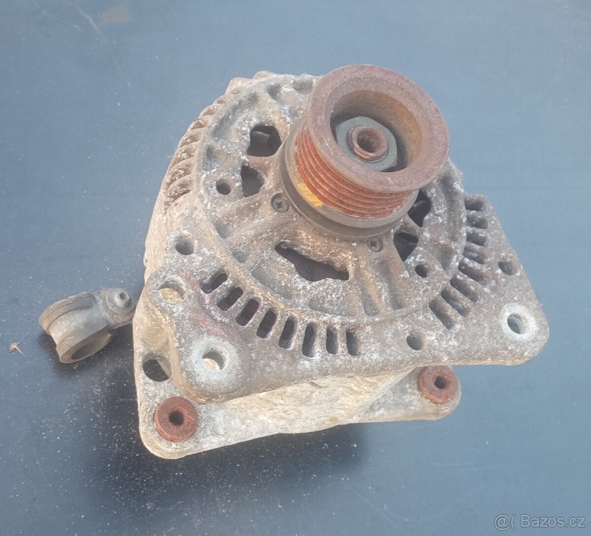 Alternátor VW Caddy MK2