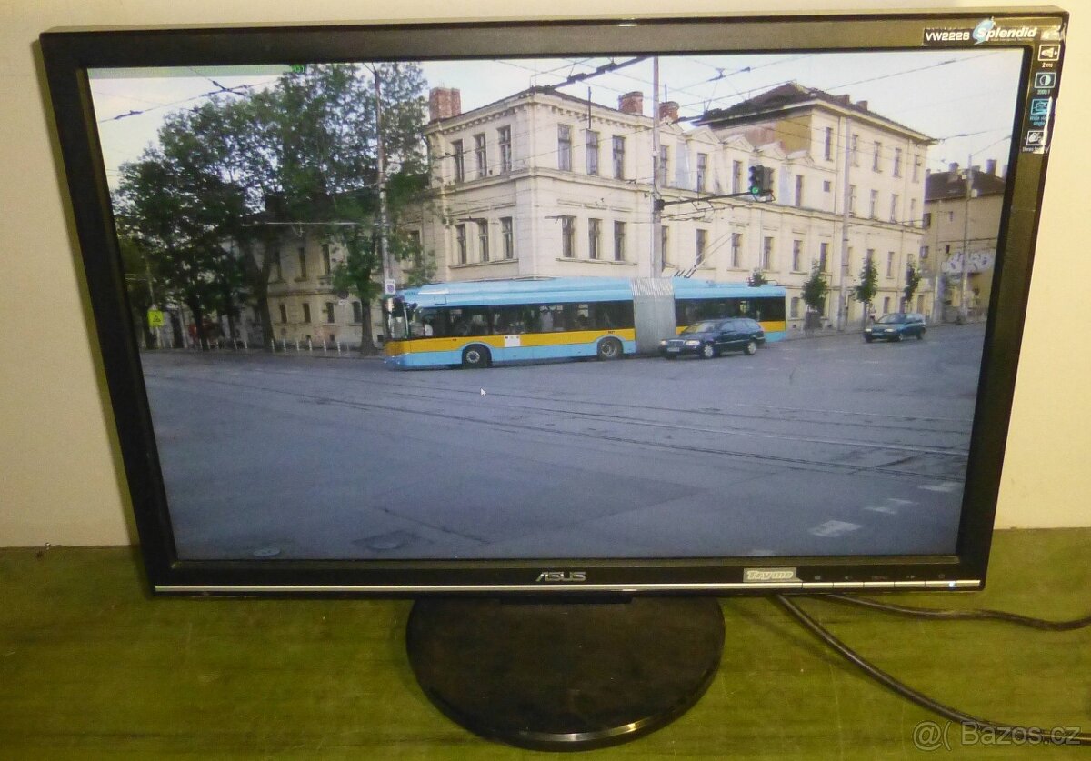LCD monitor ASUS 22 palců, 1680x1050, DVI, repro