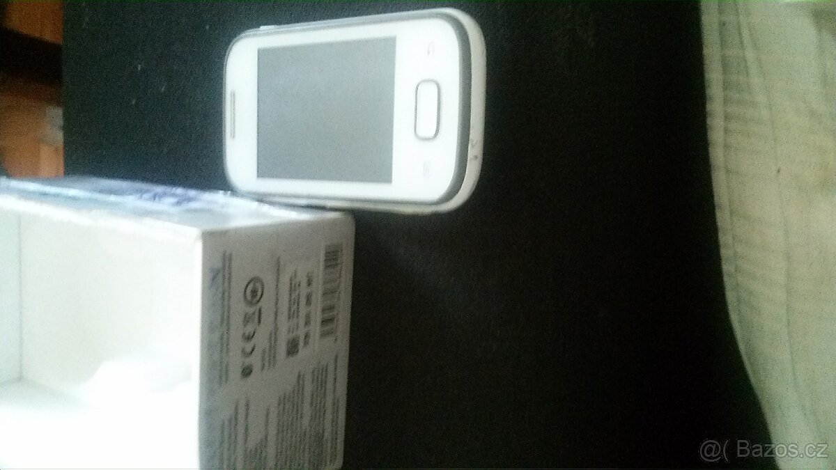 prodam telfon mini samsun g5300ten je funkční a korat betrk.