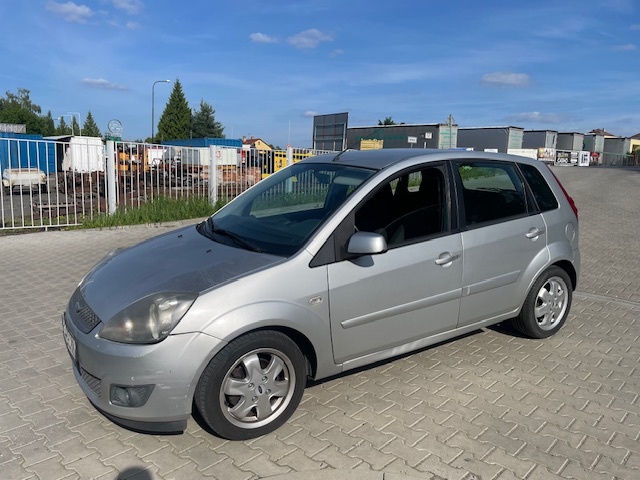 FORD FIESTA 1.3 2008 5dv. 182000KM