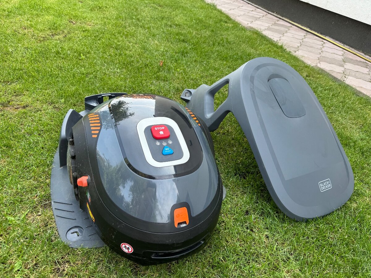 Black Decker - robotická sekačka