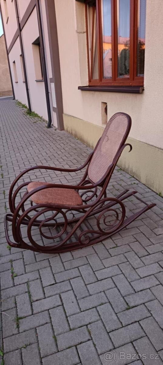 Thonet křeslo houpací rok 1890-1915