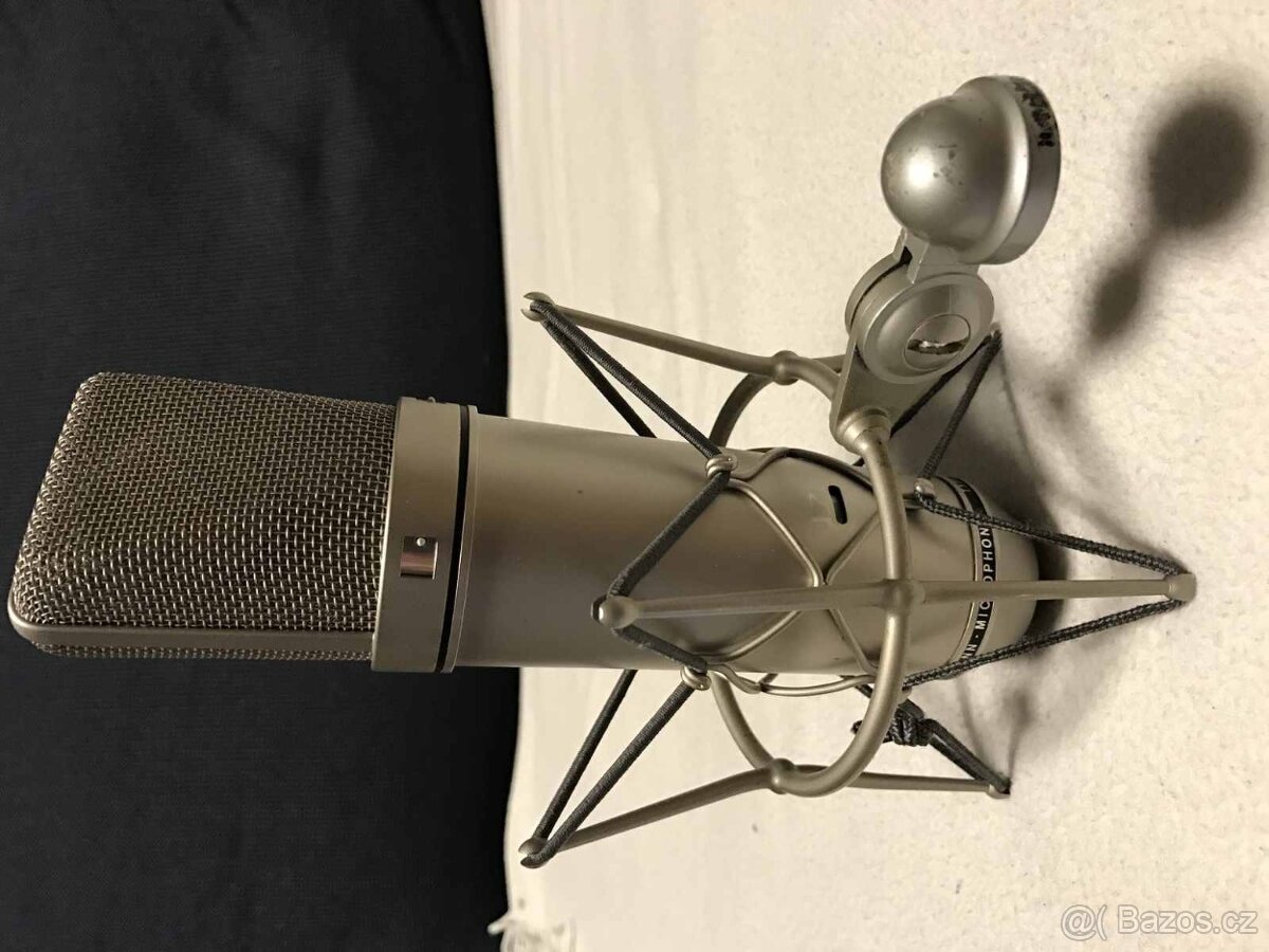 Velkomembránový mikrofon Neumann U87