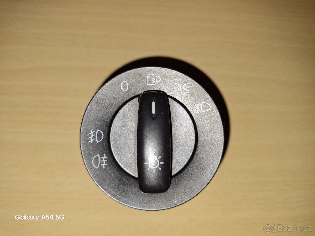 Vypínač světel Vw