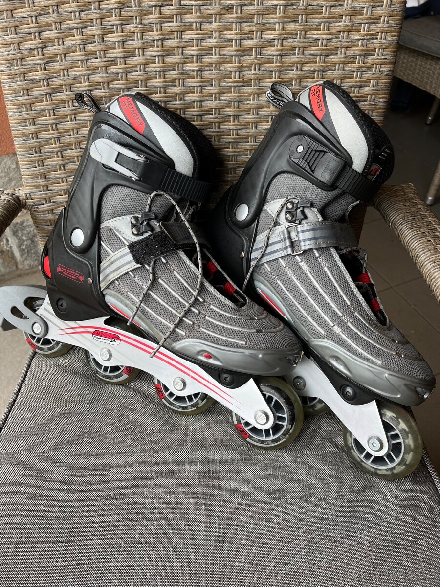 Krásné kolečkové brusle GRAZY CREEK 44