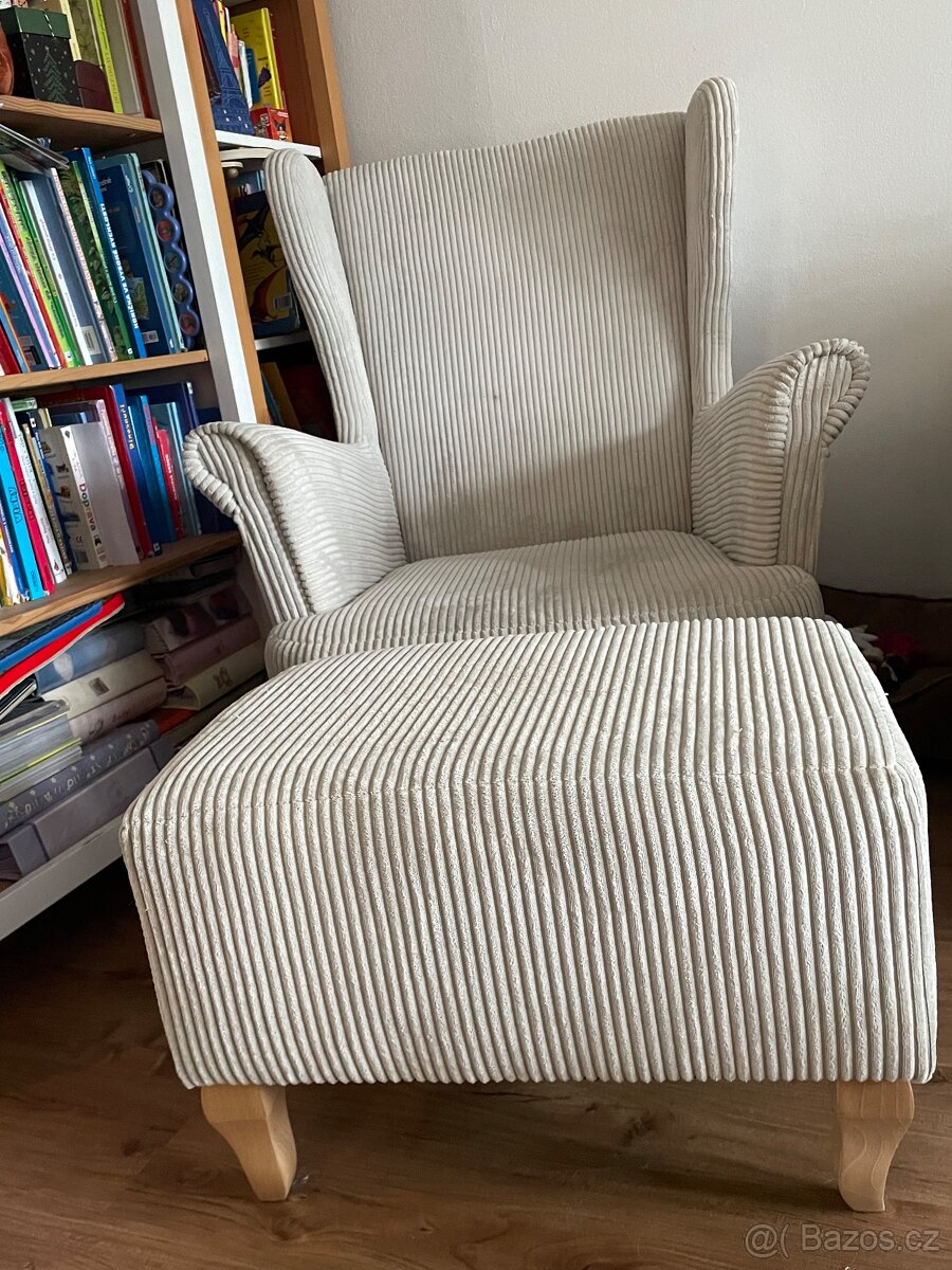 Křeslo ušák