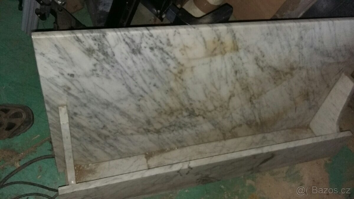 Mramorová deska na starou skříňku komodu