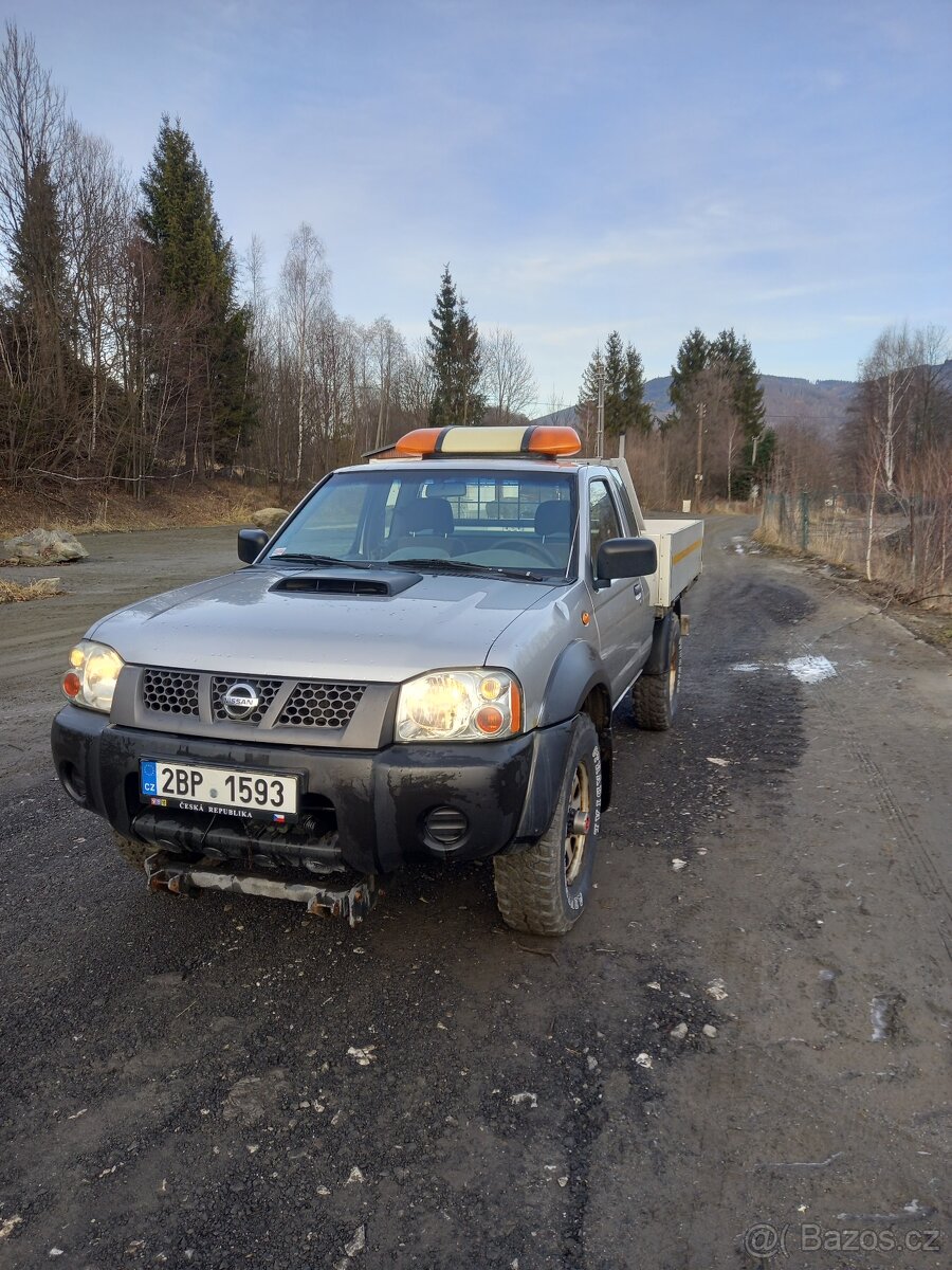Nissan navara d22 valník